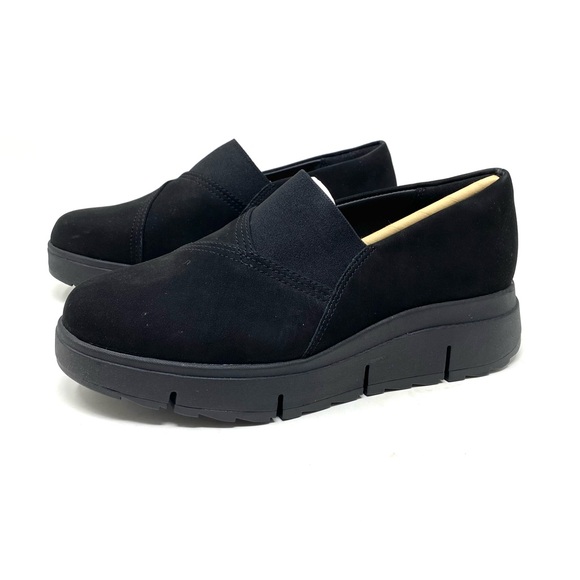 Clarks Loriini West Slip-On Wedge Shoes Wide Black Nubuck Comfort NIB - Picture 2 of 8